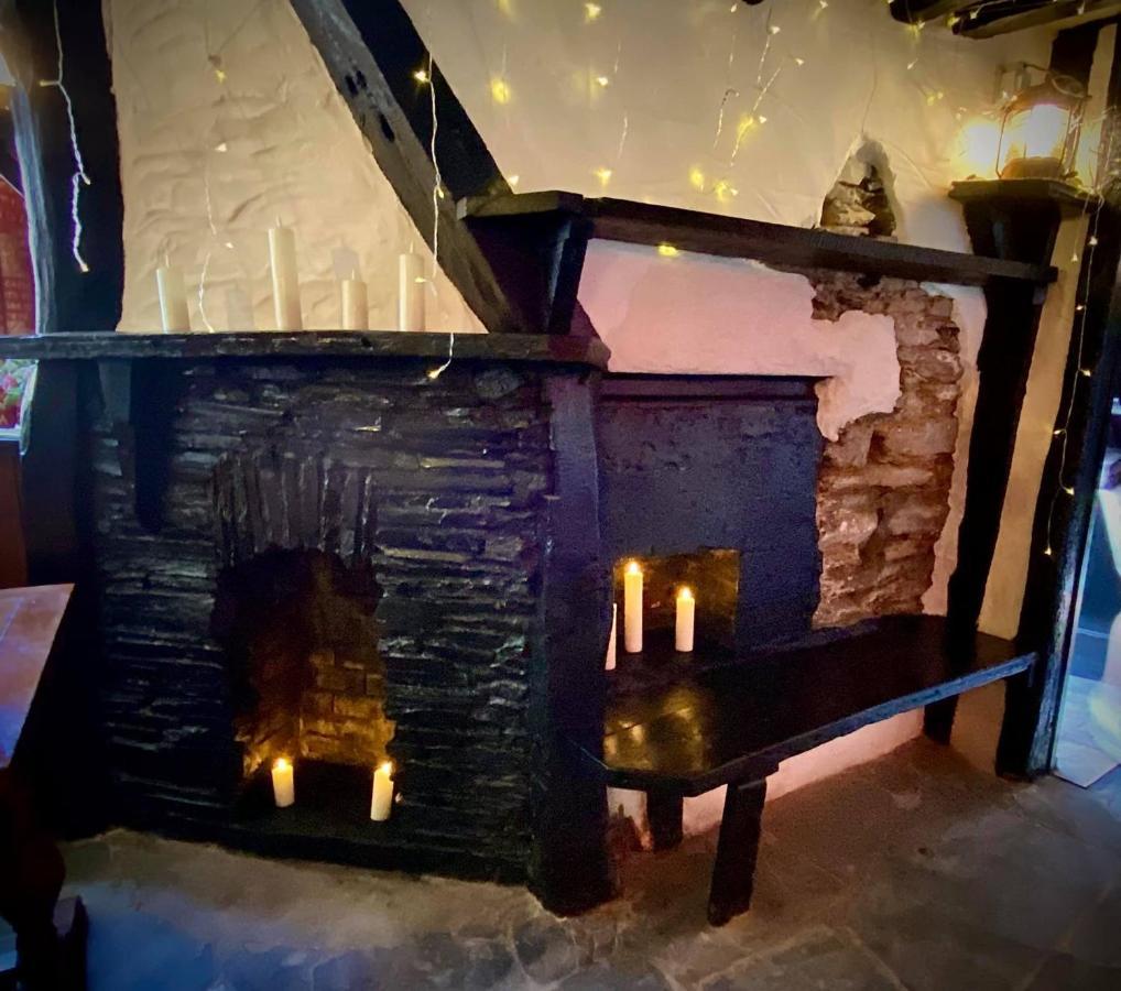 Jolly Sailor Inn Лу Екстериор снимка