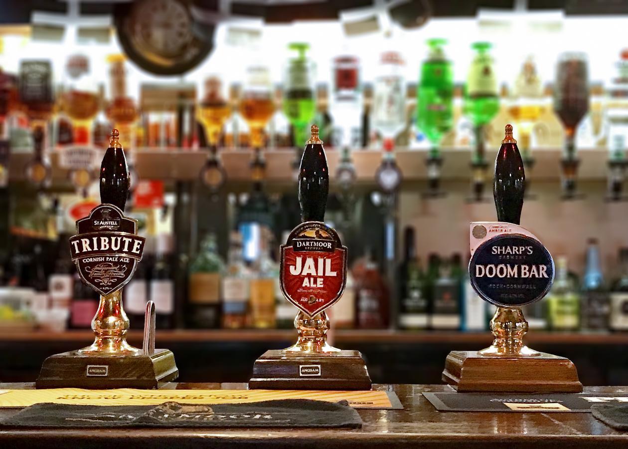 Jolly Sailor Inn Лу Екстериор снимка